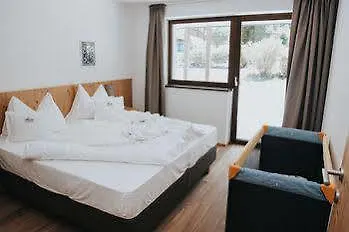 Boutique Oberwiesen Hotel Brunico